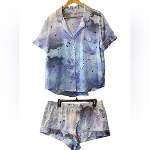 Victoria's Secret Satin Pajamas Women XL Blue Purple Bird Print Short Sleeve Set